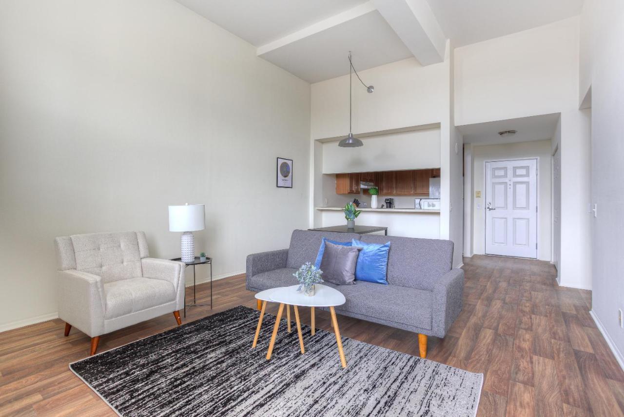 Frontdesk I River Place Apts Rivertown Detroit Appartement Kamer foto