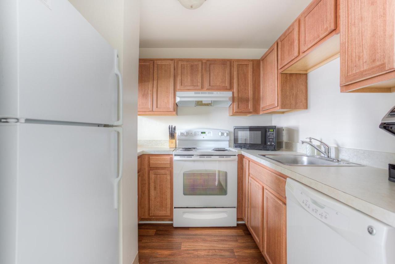 Frontdesk I River Place Apts Rivertown Detroit Appartement Kamer foto